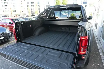 Ford F-150 Raptor SuperCab — Le pickup de légende américain, 455 ch et 4x4 intégral — Miniature 8