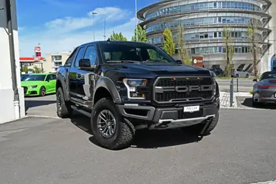 Ford F-150 Raptor SuperCab — Le pickup de légende américain, 455 ch et 4x4 intégral — Miniature 10