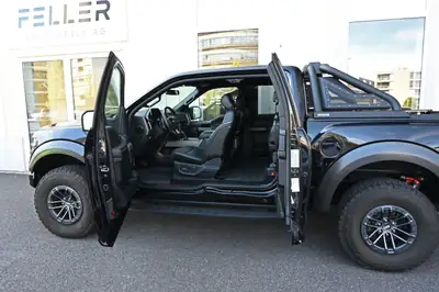 Ford F-150 Raptor SuperCab — Le pickup de légende américain, 455 ch et 4x4 intégral — Miniature 14