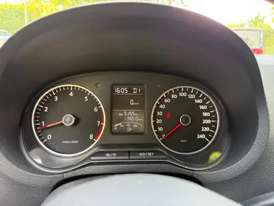 VW Polo 1.2 TSI Comfortline DSG — Citadine dynamique, entretien AMAG, sans accident — Miniatur 14