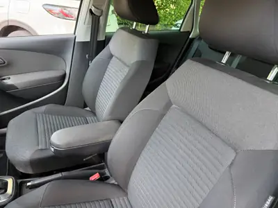 VW Polo 1.2 TSI Comfortline DSG — Citadine dynamique, entretien AMAG, sans accident — Miniatur 15
