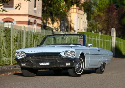 Ford Thunderbird 390 1964 — Cabriolet américain légendaire, état collection — Außenansicht