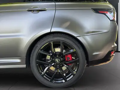 Range Rover Sport SVR 5.0 V8 — 575 ch, État impeccable, Véhicule suisse — Miniatura 23