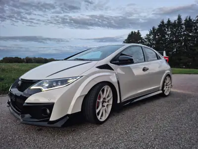Honda Civic 2.0i-VTEC Type R — Performance 310 ch, seulement 64'000 km — côté