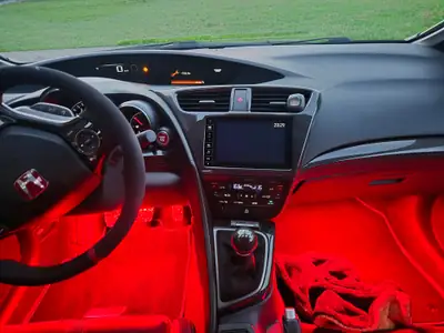 Honda Civic 2.0i-VTEC Type R — Performance 310 ch, seulement 64'000 km — tableau de bord