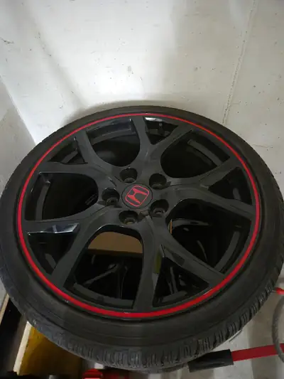 Honda Civic 2.0i-VTEC Type R — Performance 310 ch, seulement 64'000 km — détail