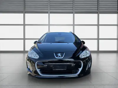 Peugeot 308 SW — Break automatique bien entretenu, contrôle technique frais — fianco