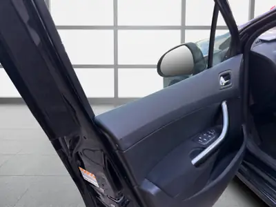 Peugeot 308 SW — Break automatique bien entretenu, contrôle technique frais — Miniatura 11
