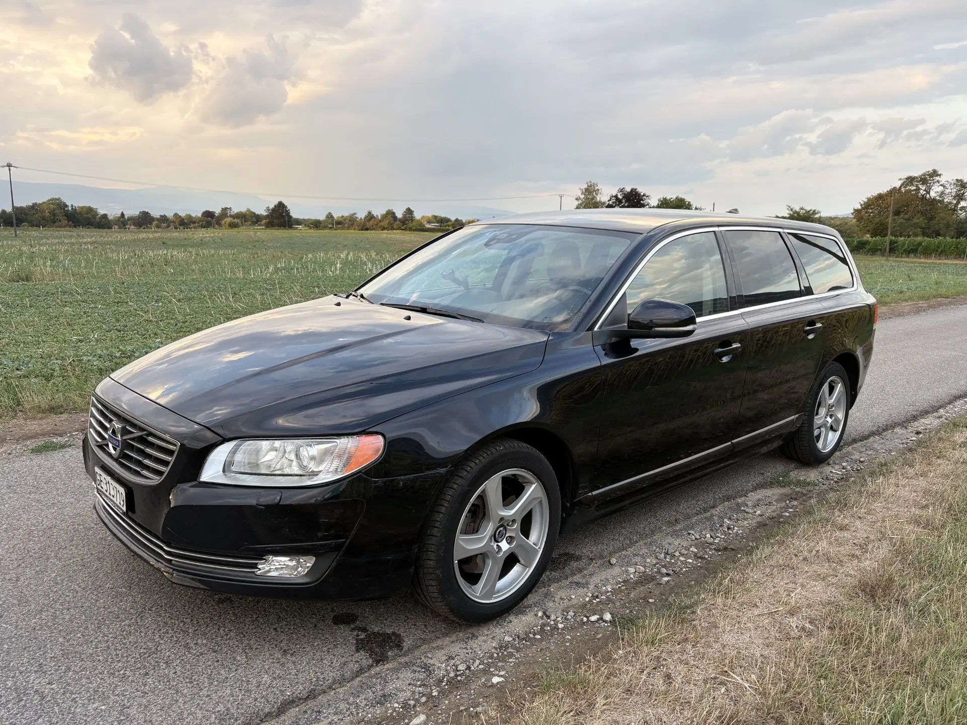 Volvo V70 2014 occasion Troinex — 2