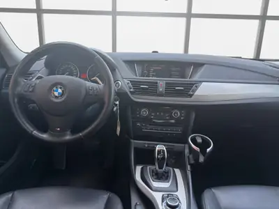 BMW X1 xDrive 20d Steptronic — SUV compact fiable, diesel économique — Miniatura 14