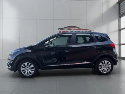 Renault Captur 1.2 T Helly Hansen — SUV compact fiable, sans accident, entretien à jour — Armaturenbrett