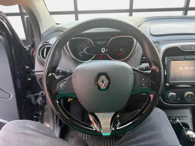 Renault Captur 1.2 T Helly Hansen — SUV compact fiable, sans accident, entretien à jour — Miniatur 9