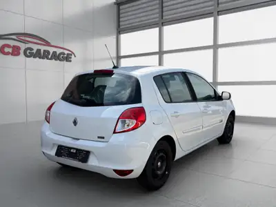 Renault Clio 1.6 16V 20th Edition — Automatique fiable, entretien à jour — Miniatura 7