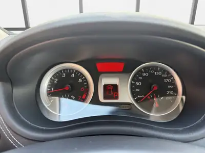 Renault Clio 1.6 16V 20th Edition — Automatique fiable, entretien à jour — Miniatura 10