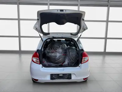 Renault Clio 1.6 16V 20th Edition — Automatique fiable, entretien à jour — Miniatura 15