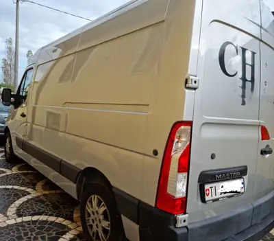 Renault Master 2.3 dCi 170 TwinTurbo — Utilitaire robuste, très peu kilométré — tableau de bord