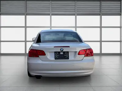 BMW 320i Cabriolet Steptronic — Élégance décapotable, boîte auto et entretien certifié — dettaglio