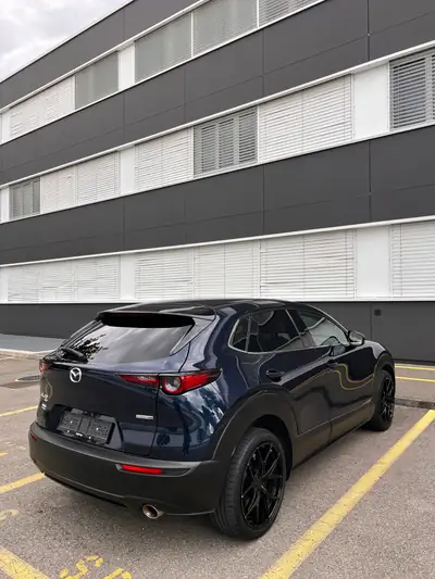Mazda CX-30 2.0 186 Revolution AWD — SUV compact hybride, 77 400 km, garantie sérénité — Armaturenbrett