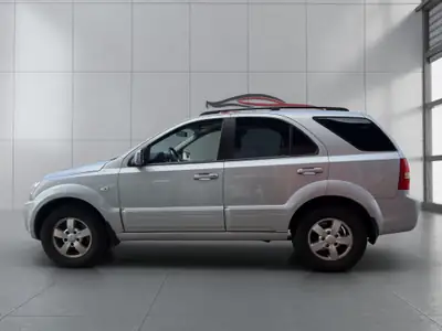 Kia Sorento 3.3 V6 Trend — SUV 7 places puissant, entretien complet, tout-terrain — intérieur