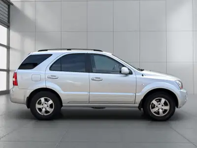 Kia Sorento 3.3 V6 Trend — SUV 7 places puissant, entretien complet, tout-terrain — Miniature 8