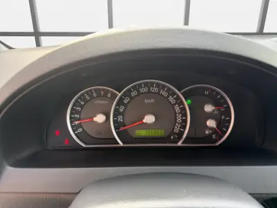Kia Sorento 3.3 V6 Trend — SUV 7 places puissant, entretien complet, tout-terrain — Miniature 11