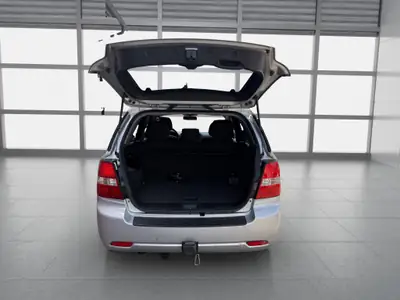 Kia Sorento 3.3 V6 Trend — SUV 7 places puissant, entretien complet, tout-terrain — Miniature 14