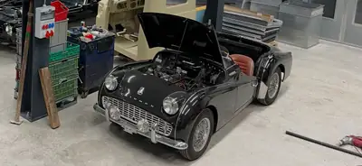 Triumph TR3A 1959 — Cabriolet anglais emblématique, restauré et prêt à rouler — interior