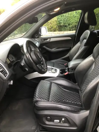 Audi SQ5 3.0 V6 Bi-TDI — SUV sportif tout-terrain, entretien neuf — tableau de bord