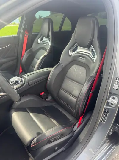 Mercedes-Benz E 53 AMG 4Matic+ — Berline sportive 457 ch, très peu kilométrée — détail