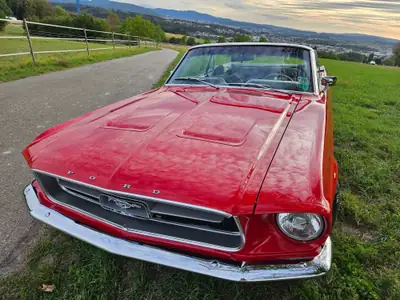 Ford Mustang 1967 Cabriolet V8 — Légende américaine rouge, moteur 289cui, importée des USA — dettaglio