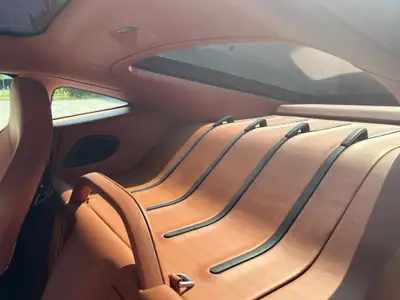 McLaren 570GT — Supercars britannique, package carbone complet, faibles kilomètres — Miniature 8
