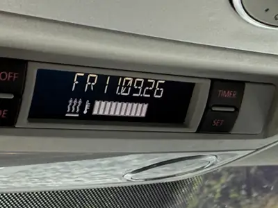 VW T5.2 Multivan Highline — 7 places, 4Motion, moteur neuf, aménagement premium — tableau de bord