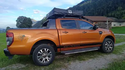Ford Ranger Wildtrak 2.3 Diesel — Pick-up robuste 4x4, capacité de remorquage 3,5 tonnes — detail