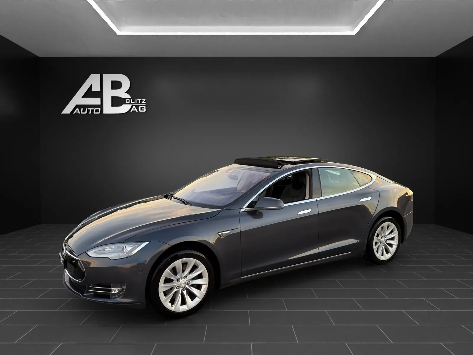 Tesla Model S 2015 occasion Hunzenschwil — 1
