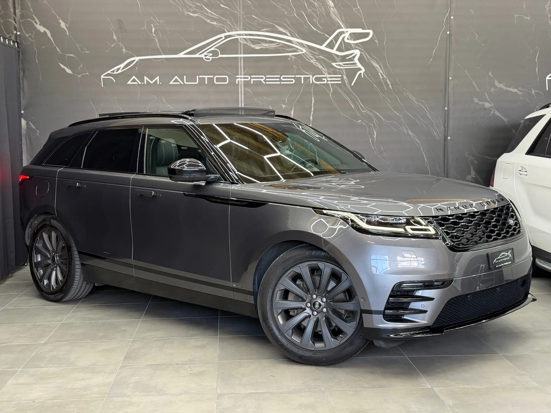 Land Rover Range Rover Velar 2019 occasion Sierre — 3