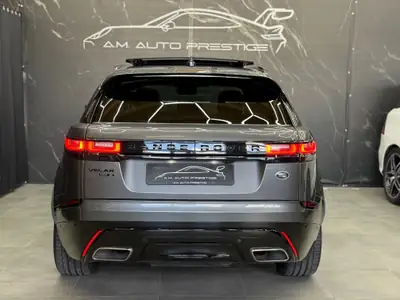 Range Rover Velar R-Dynamic P 300 SE — SUV premium tout-terrain, toit panoramique et équipements haut de gamme — tableau de bord