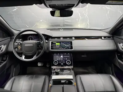 Range Rover Velar R-Dynamic P 300 SE — SUV premium tout-terrain, toit panoramique et équipements haut de gamme — Miniature 10