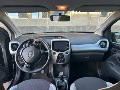 Toyota Aygo 1.0 VVT-i Trend 2016 — Citadine fiable, sans sinistre, entretenue en concession — Miniatur 9