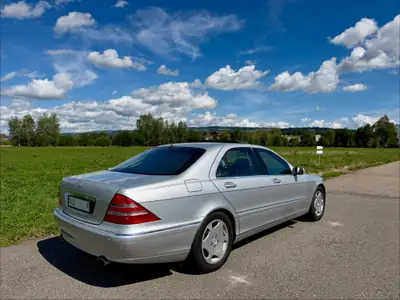 Mercedes-Benz S 600 L — Berline de prestige 2001, motorisation V12 exceptionnelle — rear view