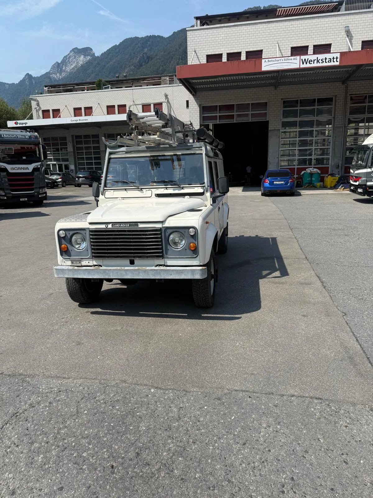 Land Rover 88 110 1986 occasion Brunnen — 3