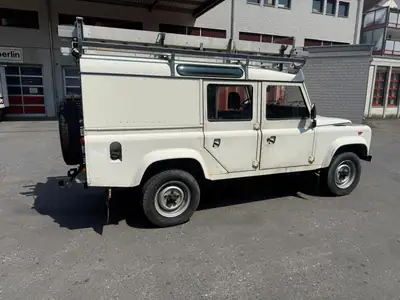Land Rover 88-110 V8 — Légende britannique, moteur V8 puissant, 4x4 incontournable — dettaglio
