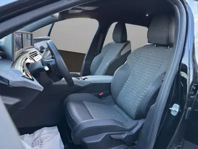 Peugeot 5008 145 Hybrid e-DCS6 — SUV 7 places écologique, très peu kilométré — Miniature 9