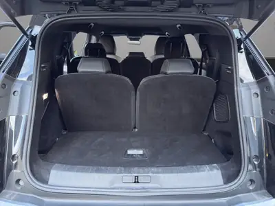Peugeot 5008 145 Hybrid e-DCS6 — SUV 7 places écologique, très peu kilométré — Miniature 19