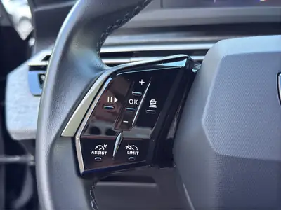 Peugeot 5008 145 Hybrid e-DCS6 — SUV 7 places écologique, très peu kilométré — Miniature 23