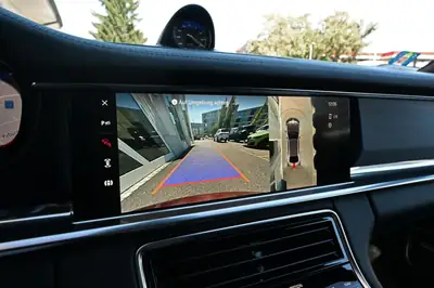 Porsche Panamera 4 E-Hybrid PDK — Berline sportive hybride rechargeable, 45'000 km — Miniatur 15