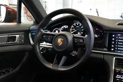 Porsche Panamera 4 E-Hybrid PDK — Berline sportive hybride rechargeable, 45'000 km — Miniatur 16