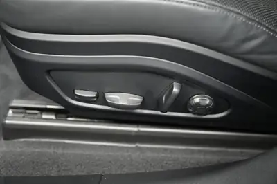 Porsche Panamera 4 E-Hybrid PDK — Berline sportive hybride rechargeable, 45'000 km — Miniatur 21