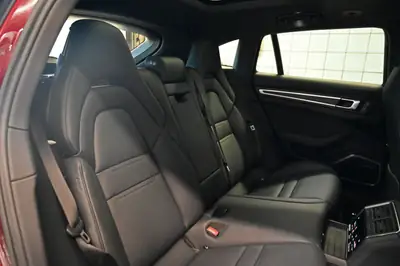 Porsche Panamera 4 E-Hybrid PDK — Berline sportive hybride rechargeable, 45'000 km — Miniatur 27