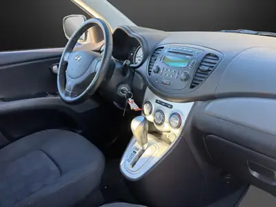 Hyundai i10 1.2 Style Automatic — Citadine fiable, transmission auto, sans sinistre — Miniatura 10