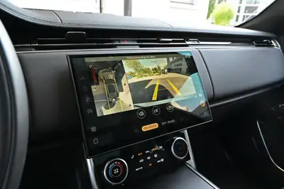 Range Rover D350 MHEV 2024 — Luxe hybride diesel, seulement 26 500 km — Miniature 11